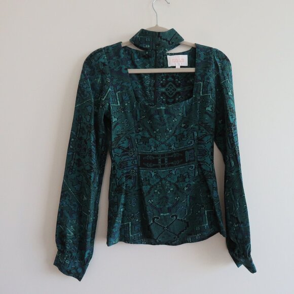 STONE COLD FOX 100% Silk Holloway Top in Green Carpet Boho Aztec - Size XS - Picture 2 of 14